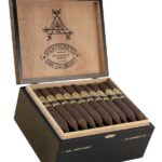 Montecristo 1935 Anniversary Figurado