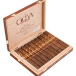 Oliva Serie V Melanio Toro