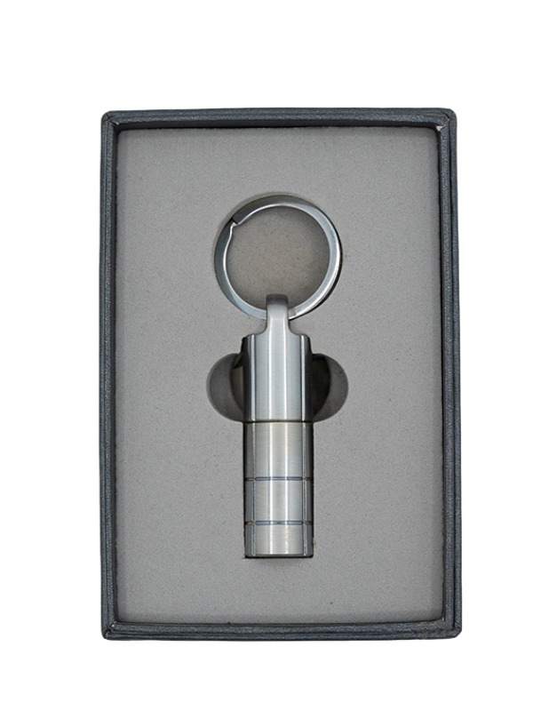 Xikar 11mm Twist Punch Cutter – Silver