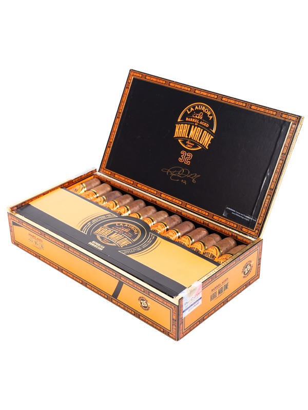 La Aurora Barrel Aged by Karl Malone Robusto